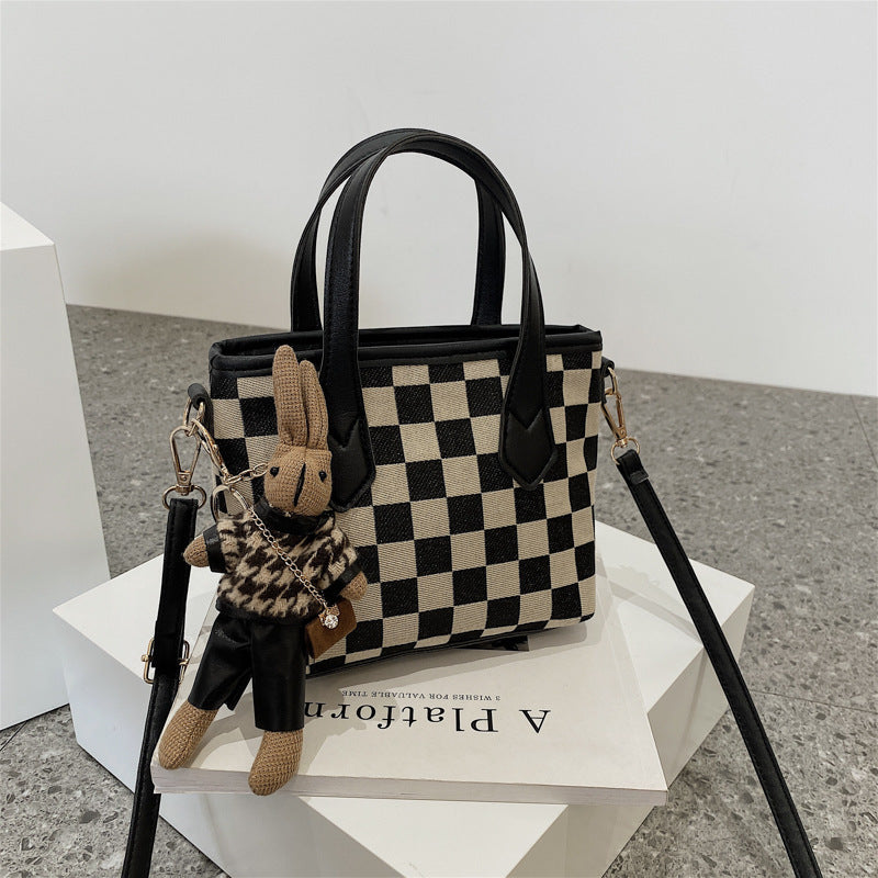 Houndstooth Portable Bag