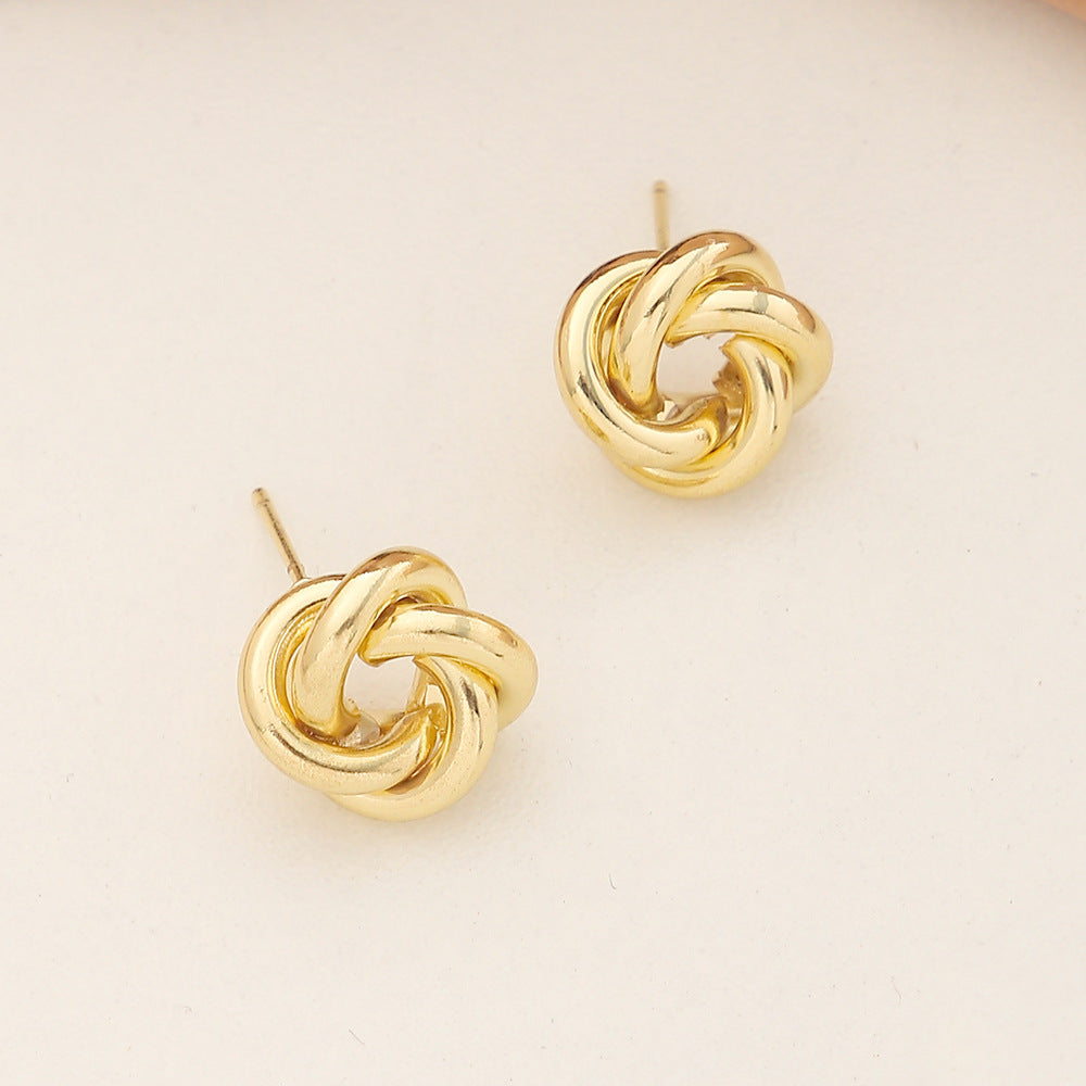 Hollow Tube Twisted Surround Ear Stud